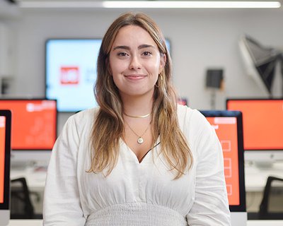 Alejandra, testimonio del Doble grado en diseño y publicidad